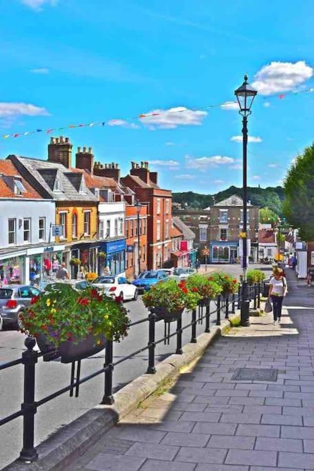 The Lymington Sailor'S Cottage Экстерьер фото