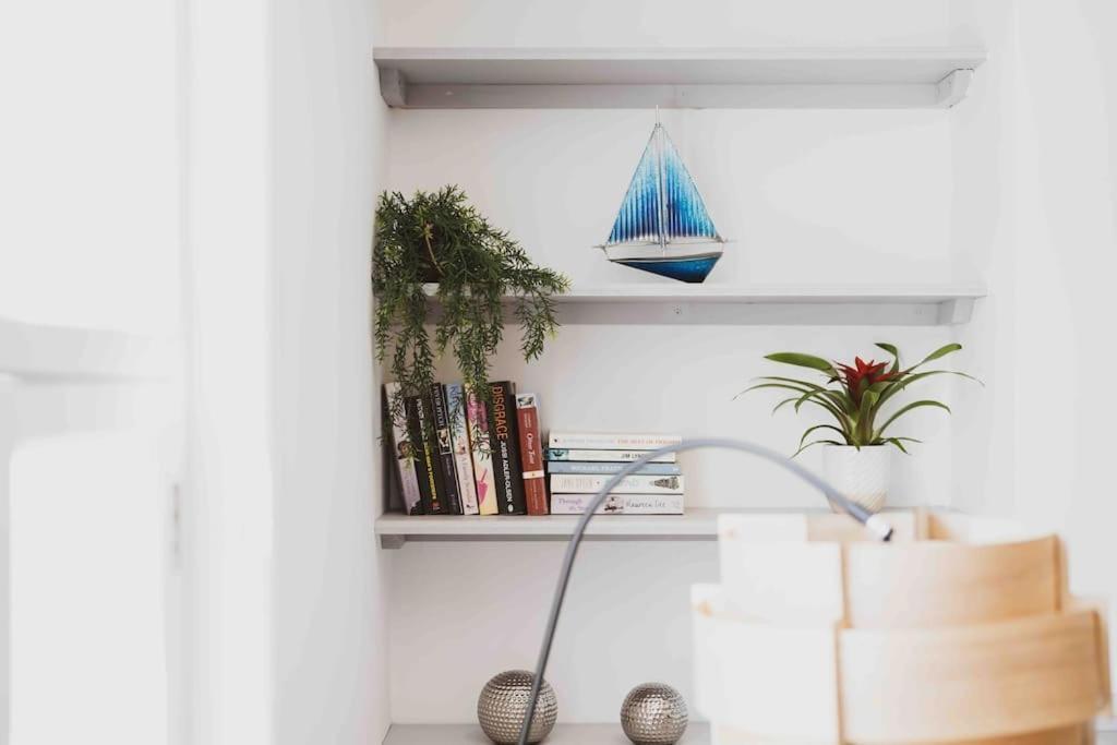The Lymington Sailor'S Cottage Экстерьер фото